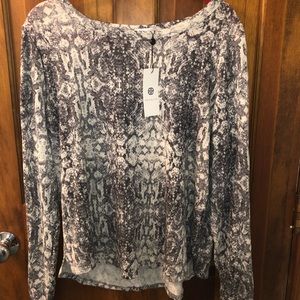 NWT Socialite Snakeskin Sweater